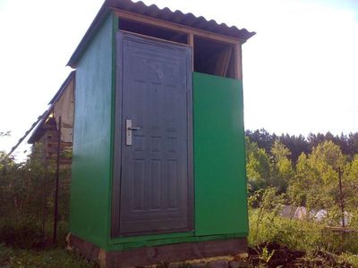 kak-postroit-dachnyj-tualet_4